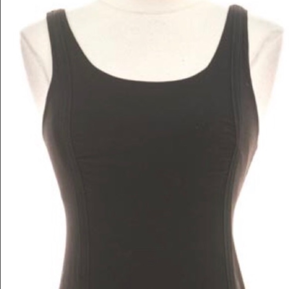 Lululemon tank size 4